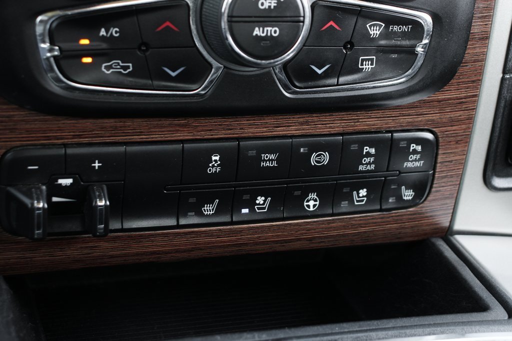 Used 2018 RAM 3500 Laramie image 31