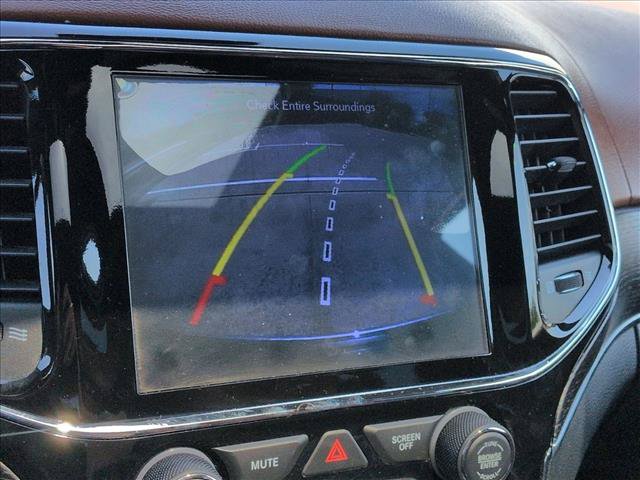 Used 2020 Jeep Grand Cherokee Summit AWD/4WD image 13