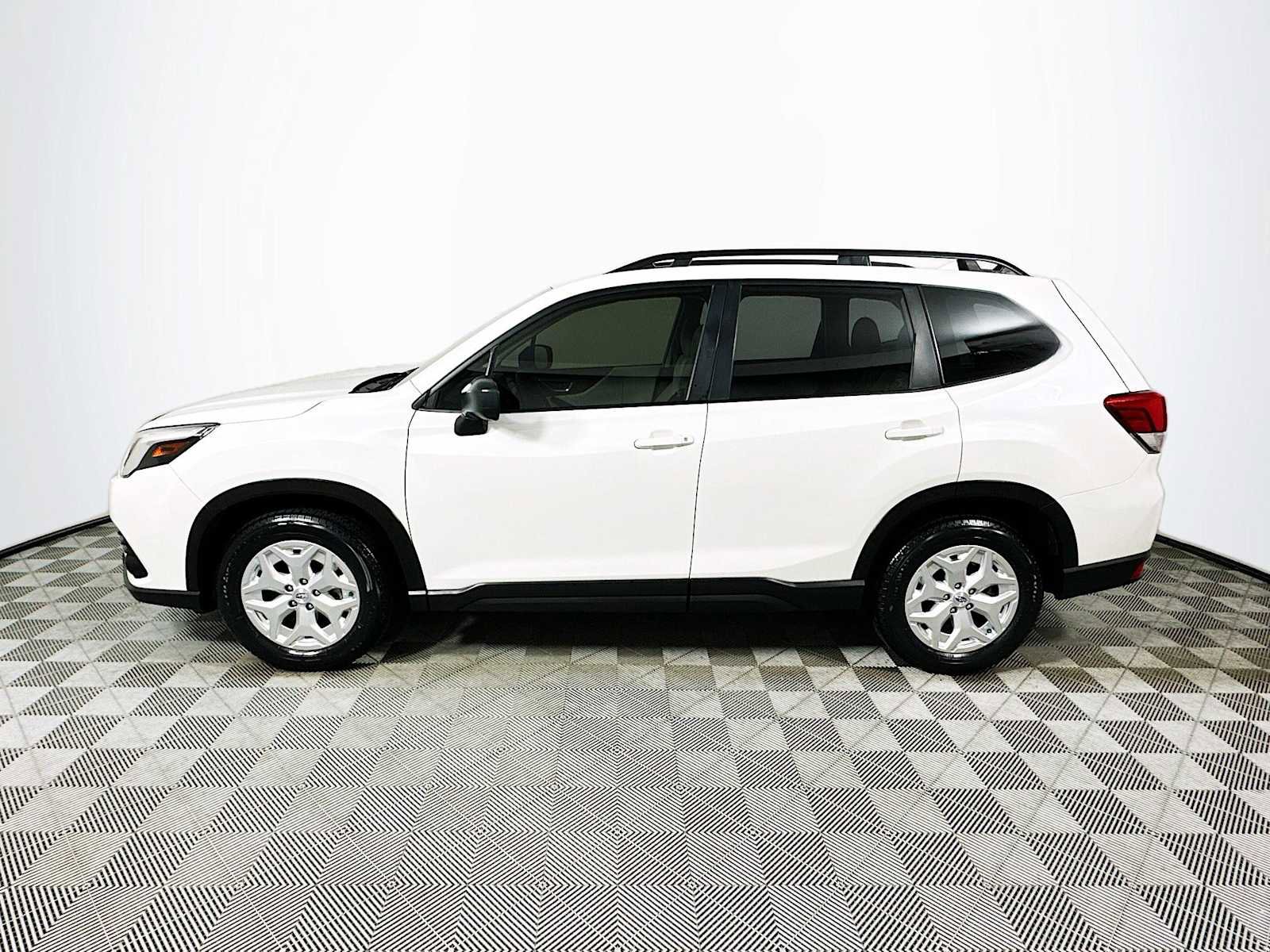 Certified 2023 Subaru Forester image 4