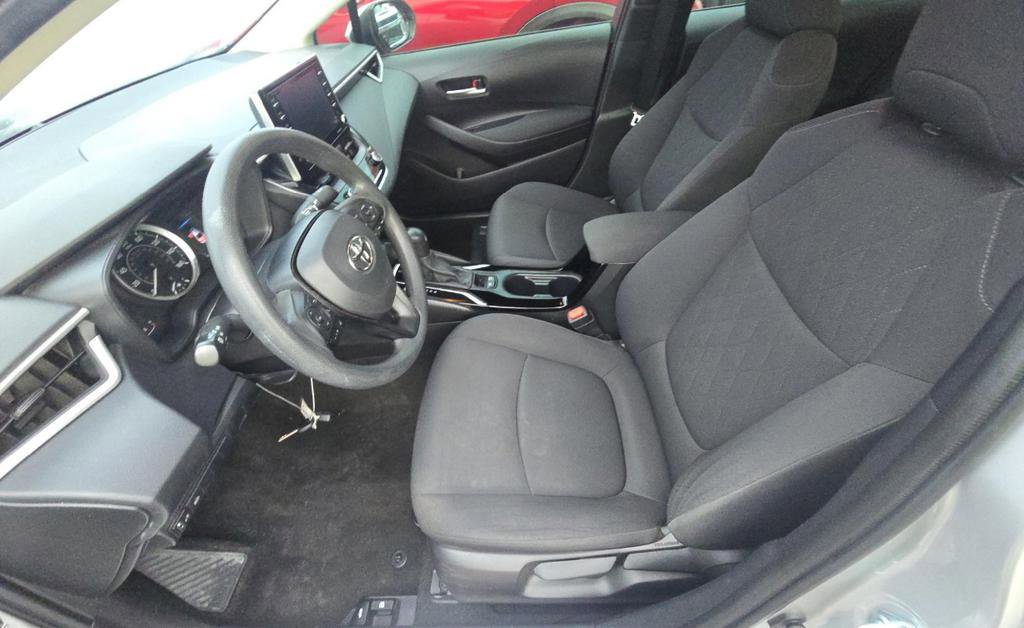 Used 2021 Toyota Corolla LE FWD image 11