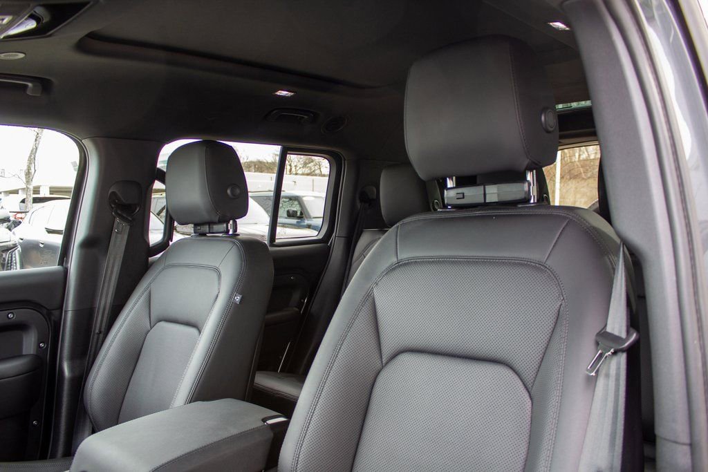 Used 2025 Land Rover Defender 130 Outbound image 12