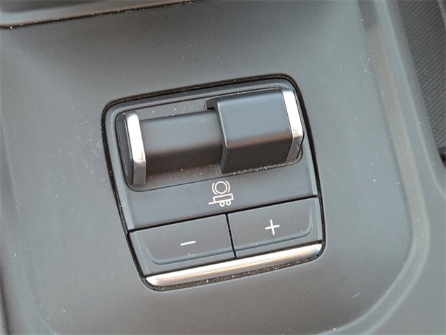 Used 2023 GMC Sierra 1500 Denali Ultimate image 16