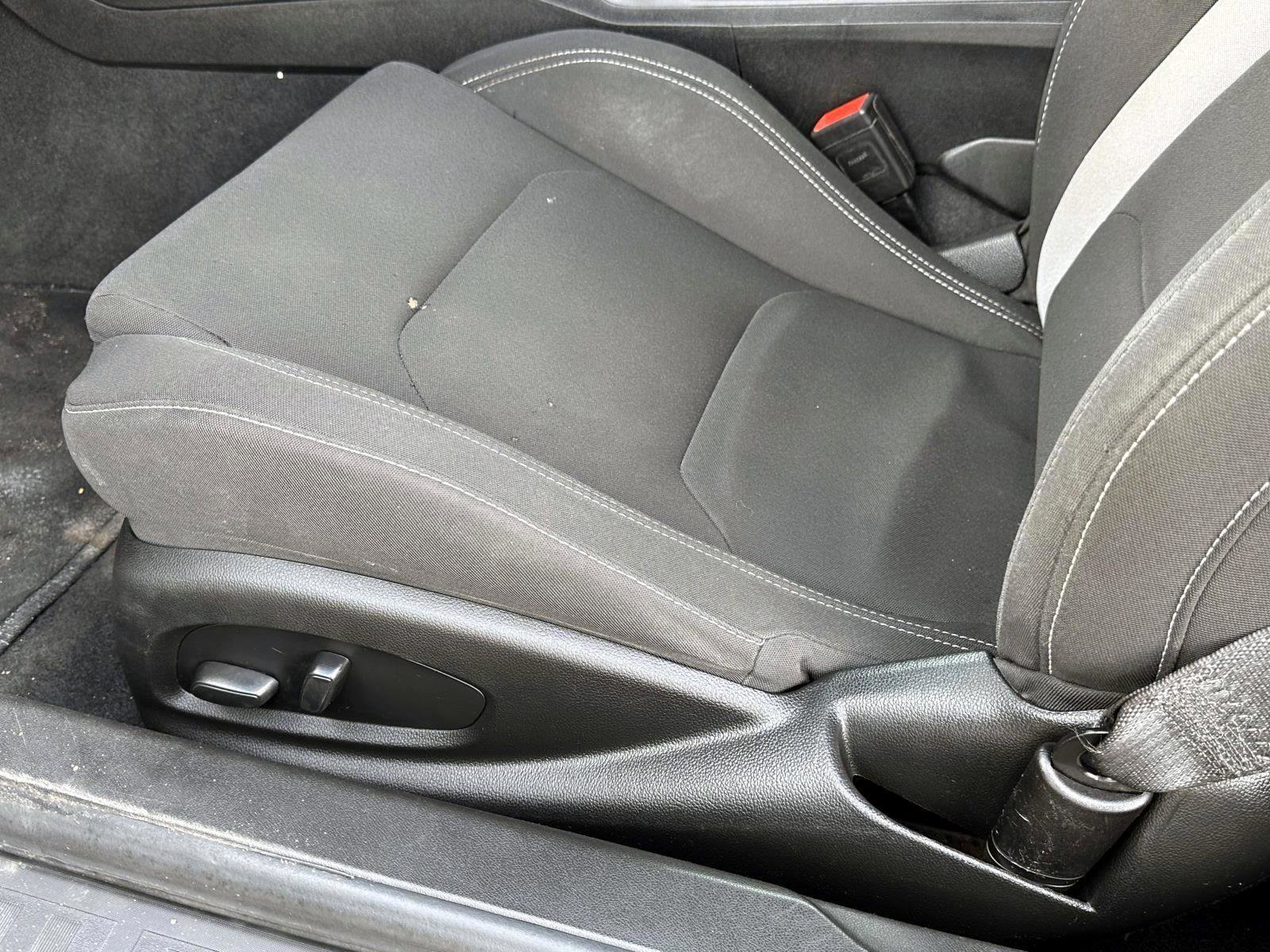 Used 2023 Chevrolet Camaro LT w/ RS Package image 18