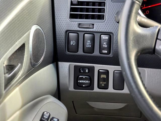 Used 2005 Toyota Tacoma 4x4 Double Cab image 16