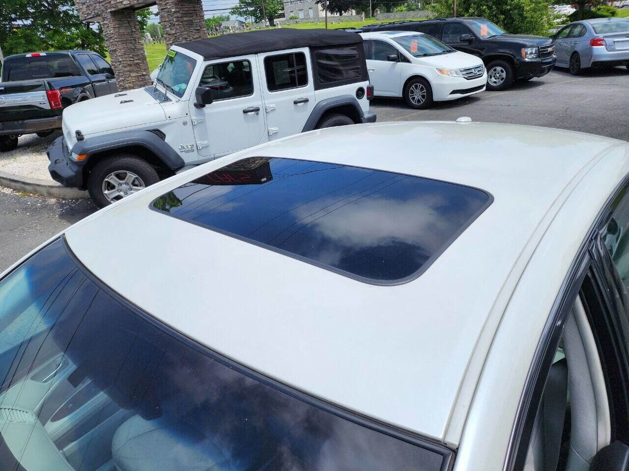 Used 2012 Toyota Avalon image 10