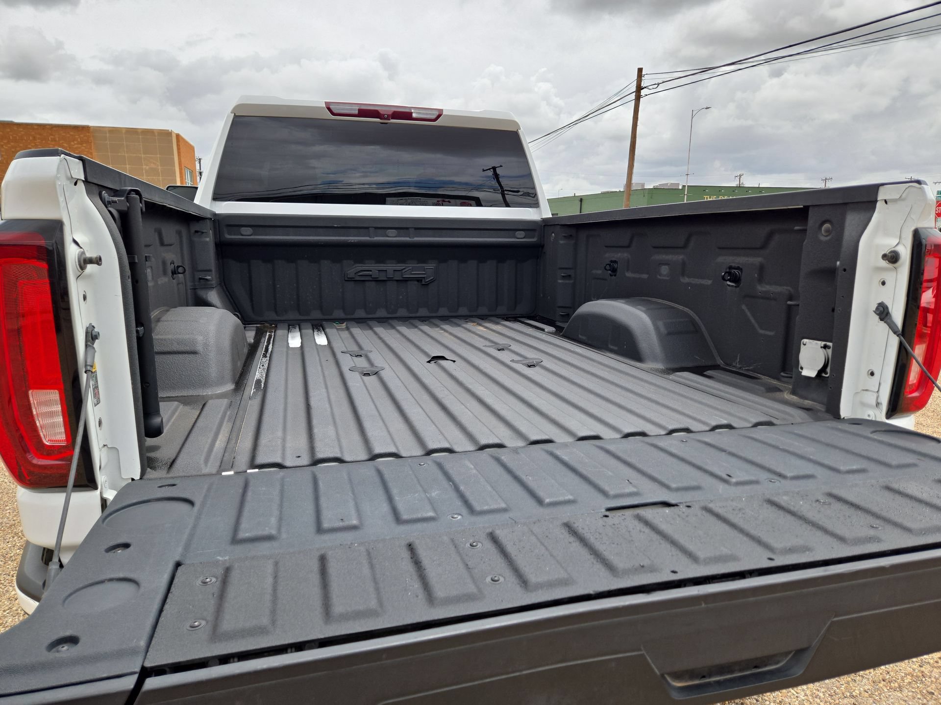 Used 2021 GMC Sierra 2500 AT4 w/ Gooseneck/5TH Wheel Package AWD/4WD image 12