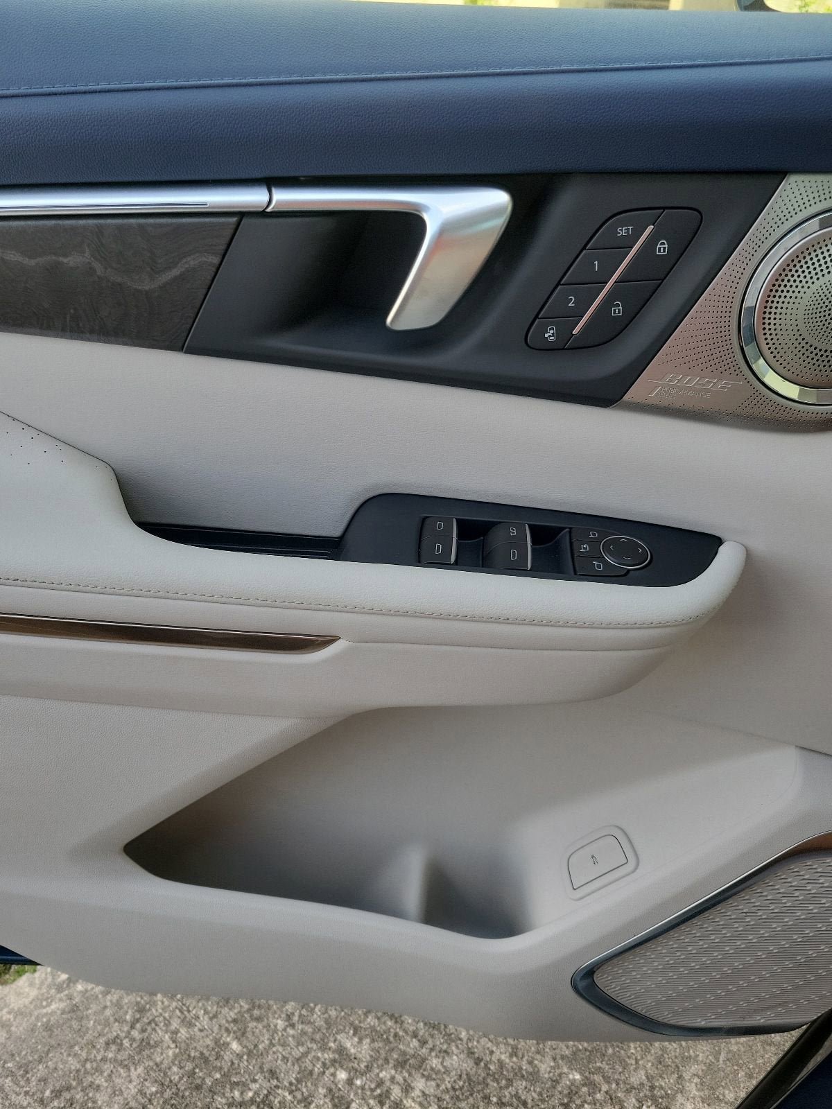 New 2026 Buick Enclave Avenir w/ Super Cruise Package FWD image 15