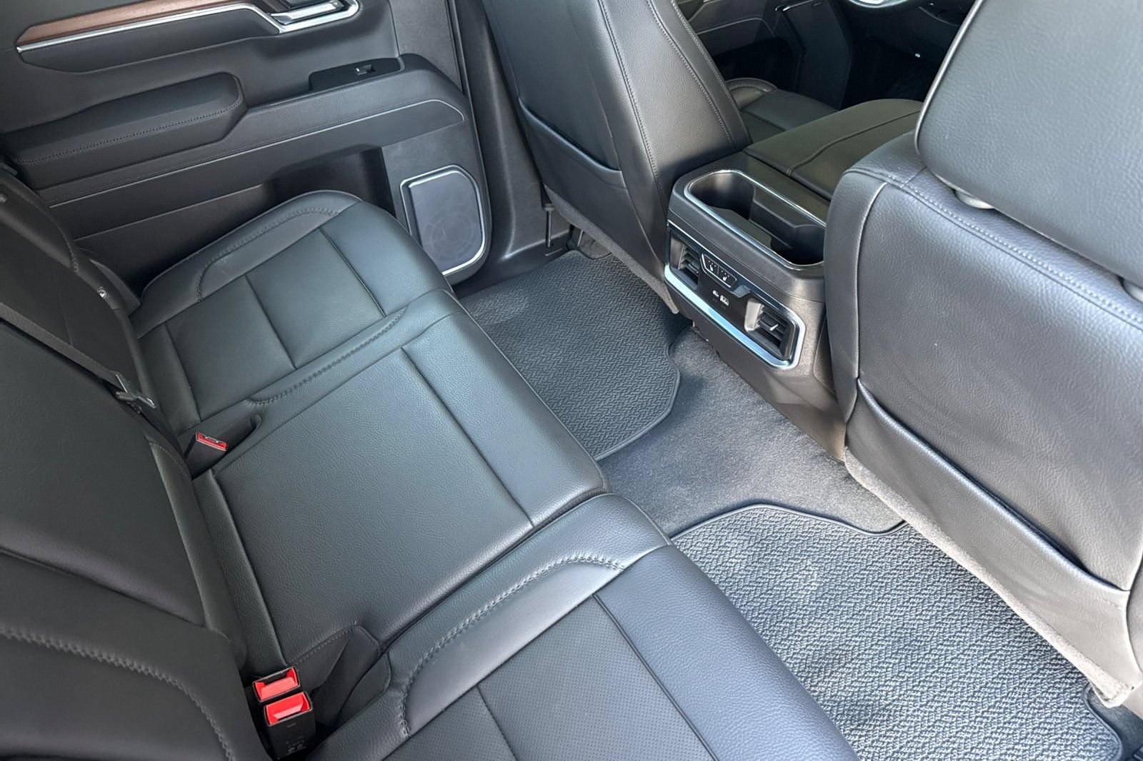 Used 2025 GMC Sierra 1500 Denali AWD/4WD image 16