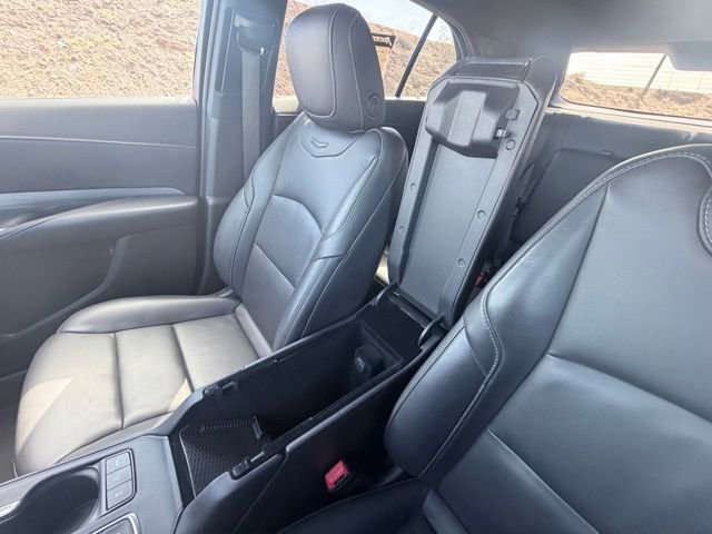 Used 2025 Cadillac XT4 Premium Luxury image 18