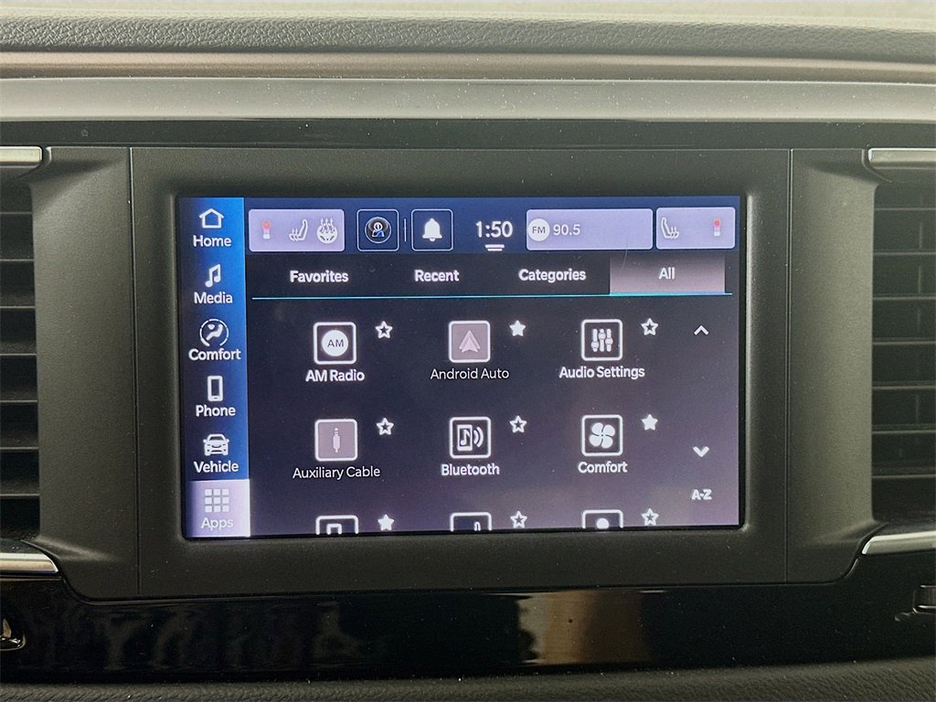 Used 2023 Chrysler Voyager LX image 19