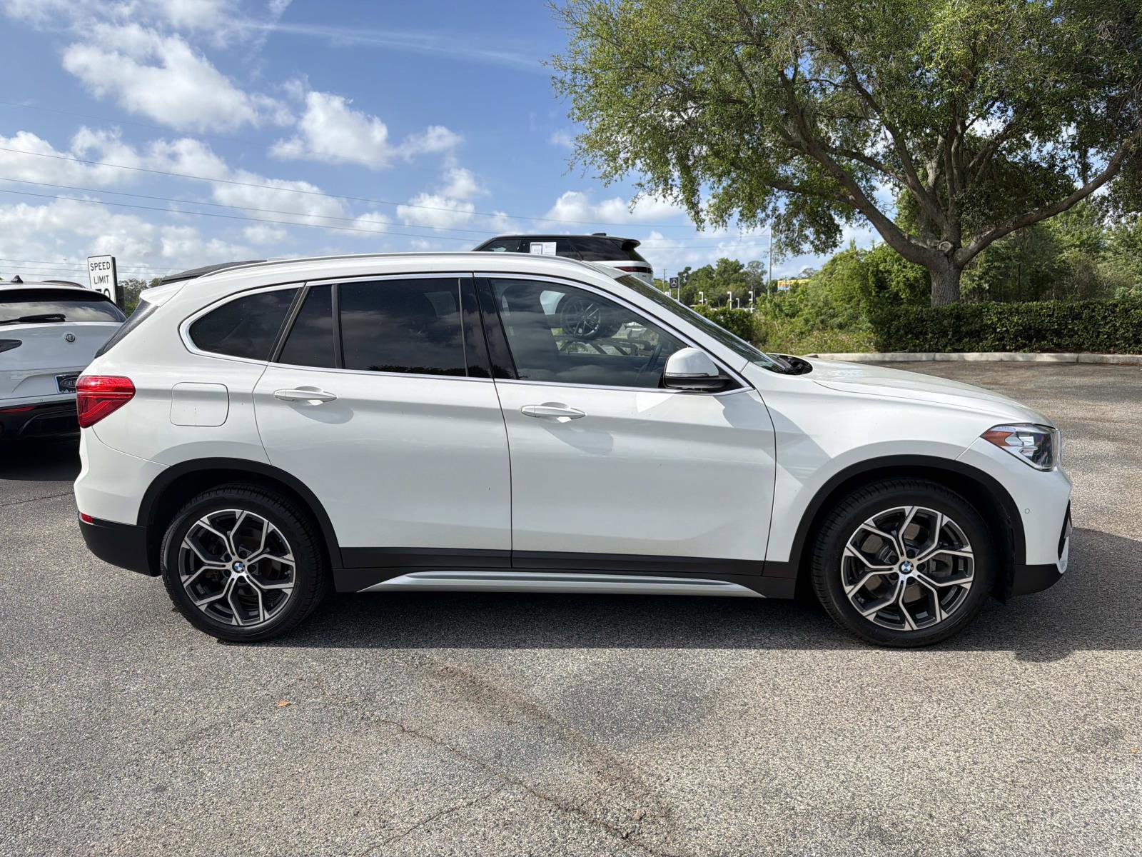 Used 2021 BMW X1 xDrive28i w/ Convenience Package image 2