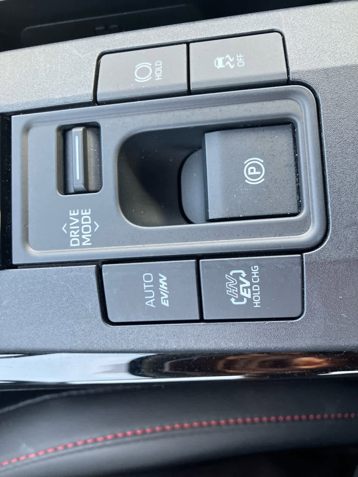 Used 2025 Toyota Prius Plug-In Hybrid w/ Limited Premium Package image 33