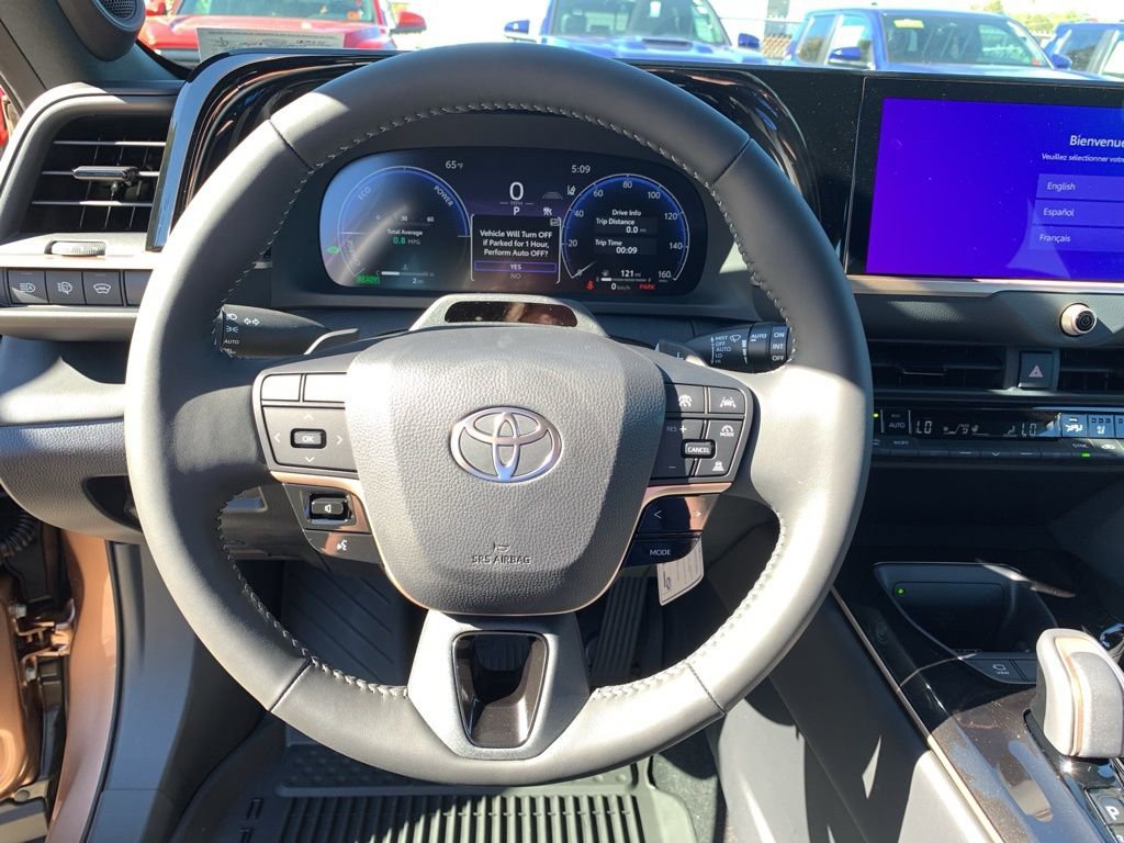 New 2025 Toyota Crown Signia image 25