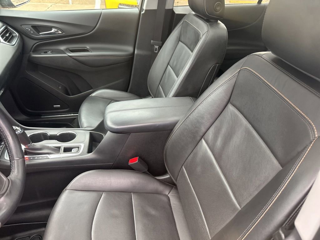 Used 2019 Chevrolet Equinox Premier FWD image 2