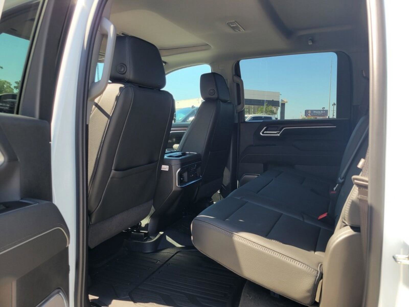 New 2026 GMC Sierra 2500 Denali w/ Denali Reserve Package AWD/4WD image 27