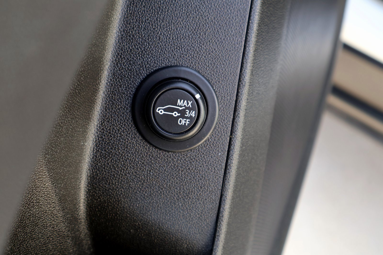 Used 2024 Chevrolet Equinox LT image 22