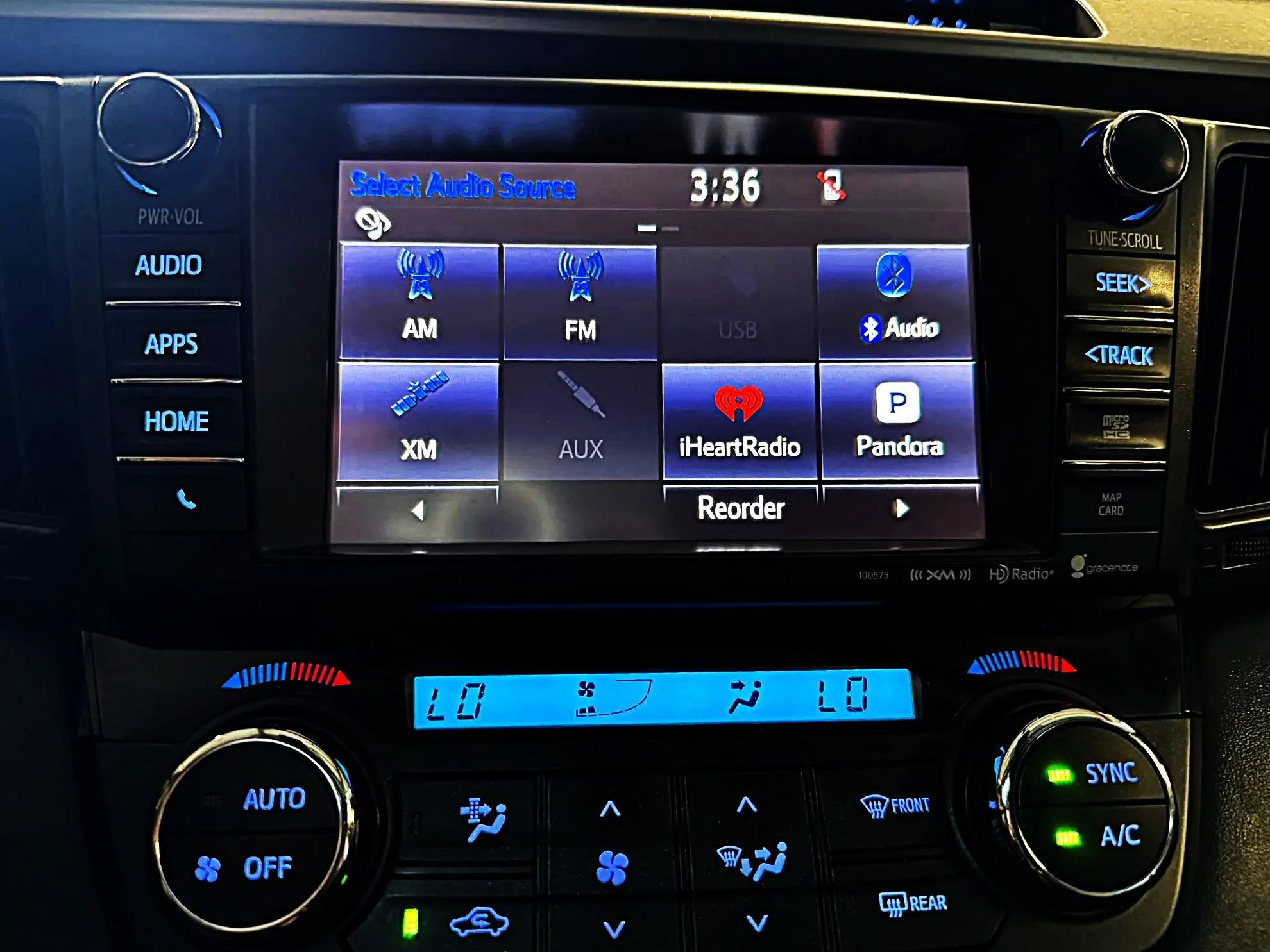 Used 2017 Toyota RAV4 XLE image 24