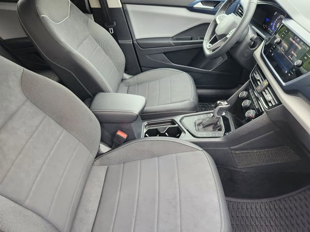 Used 2023 Volkswagen Taos SE FWD image 14