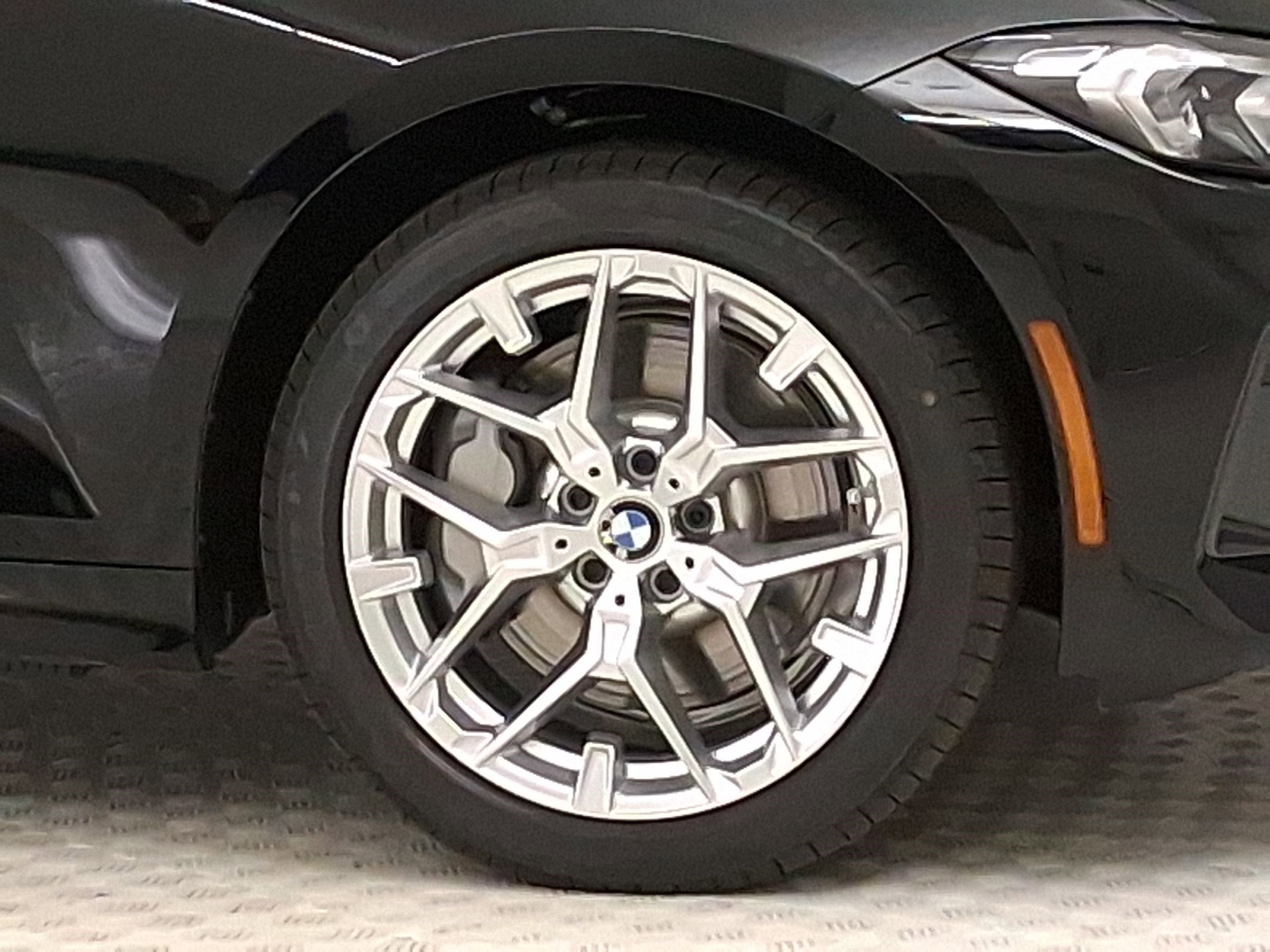 New 2026 BMW 330i Sedan w/ Convenience Package image 10