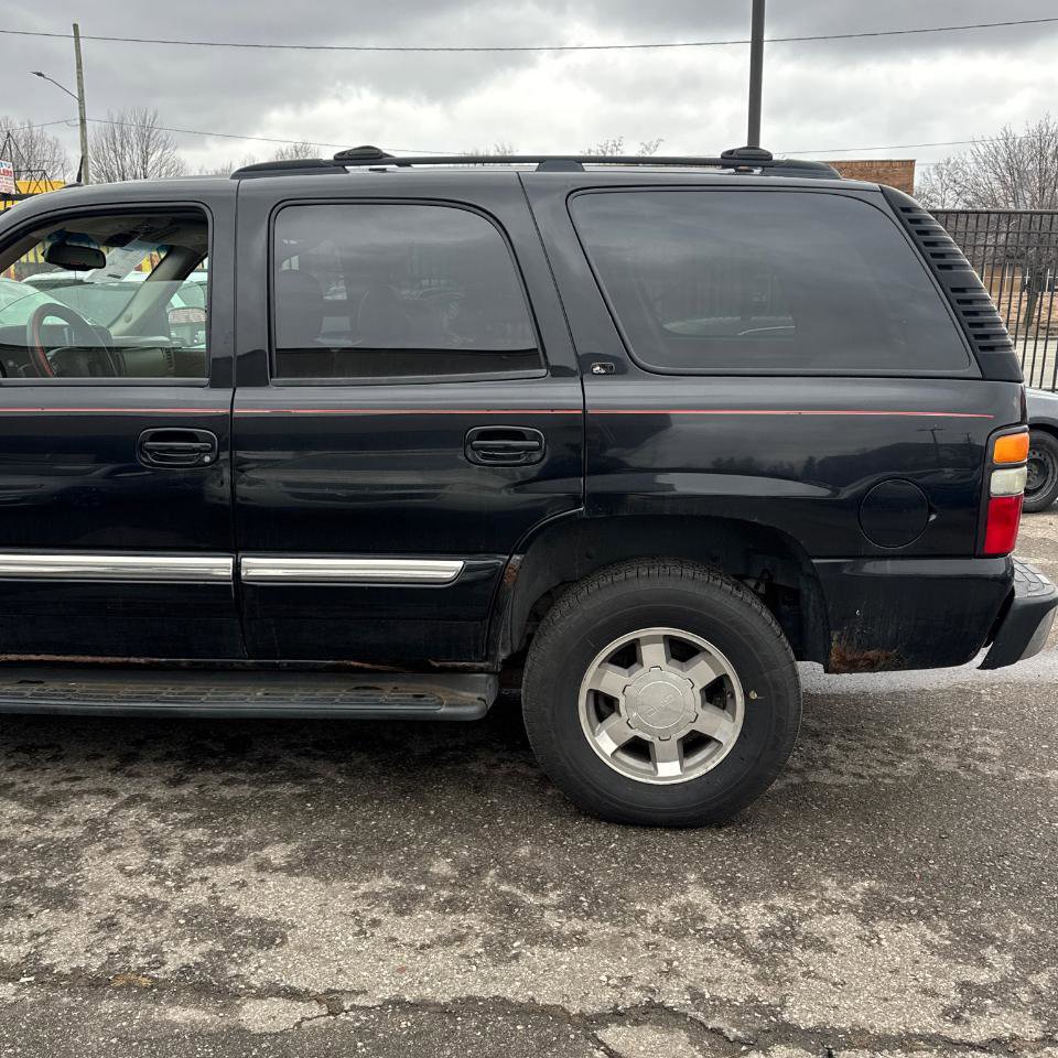 Used 2005 GMC Yukon SLT w/ SLT Preferred Equipment Group AWD/4WD image 12