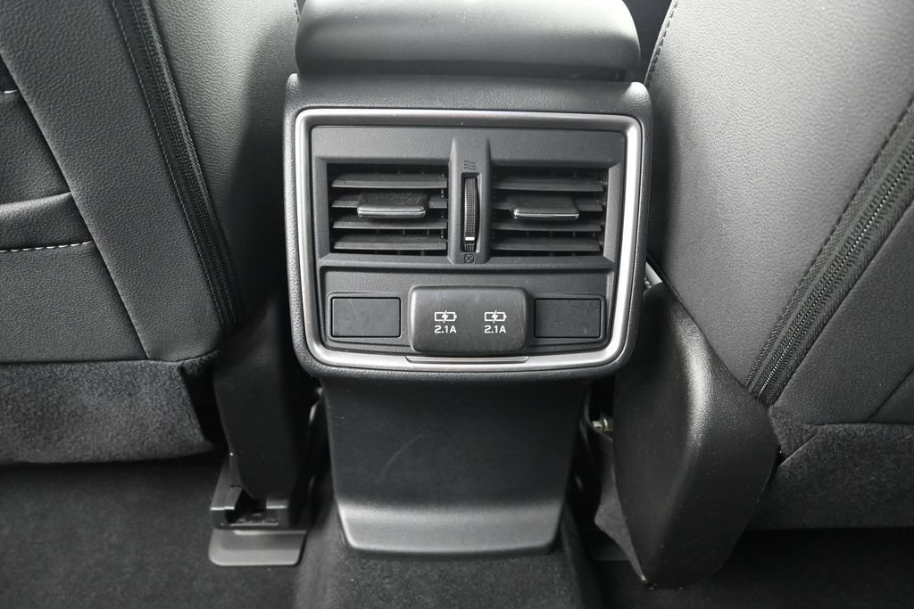 Used 2023 Subaru Forester Premium AWD/4WD image 23
