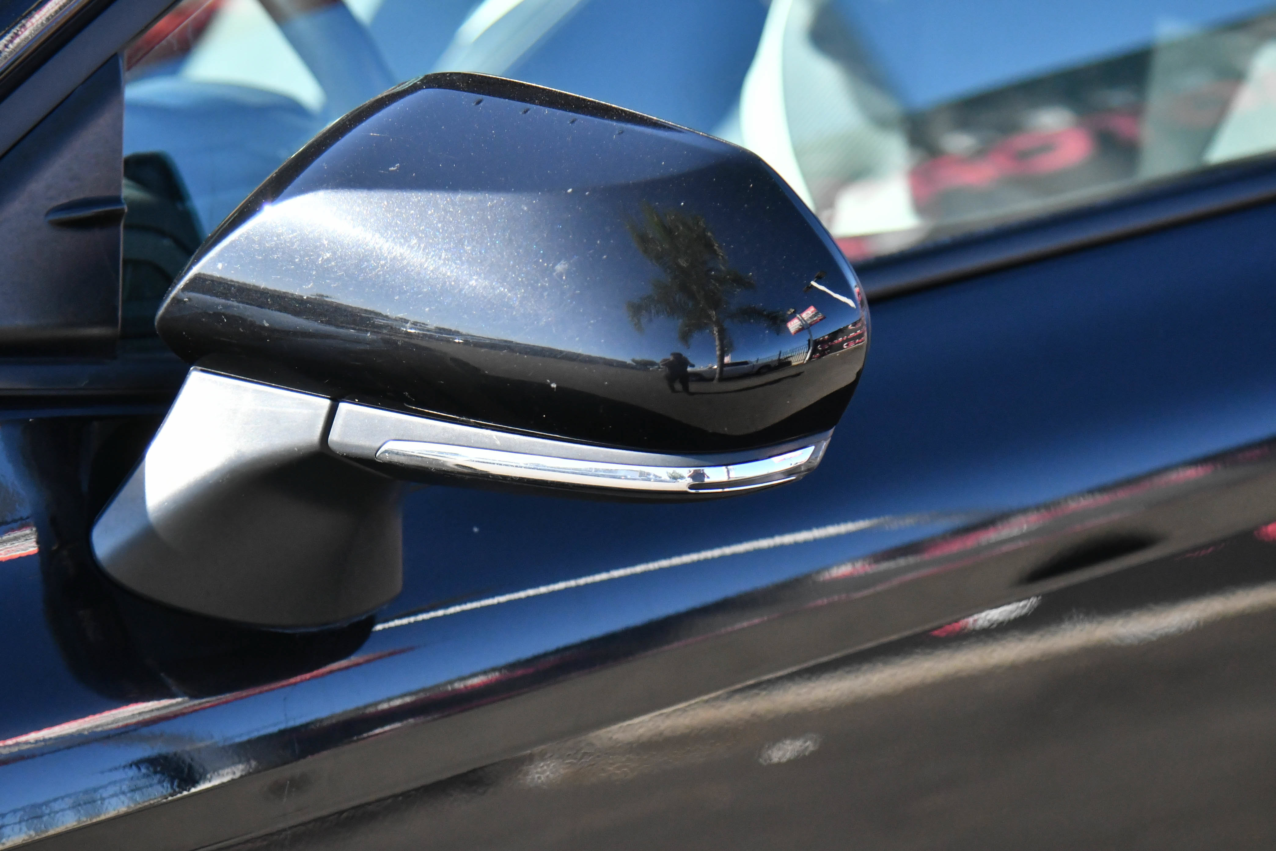 Used 2025 Toyota Camry SE FWD image 13