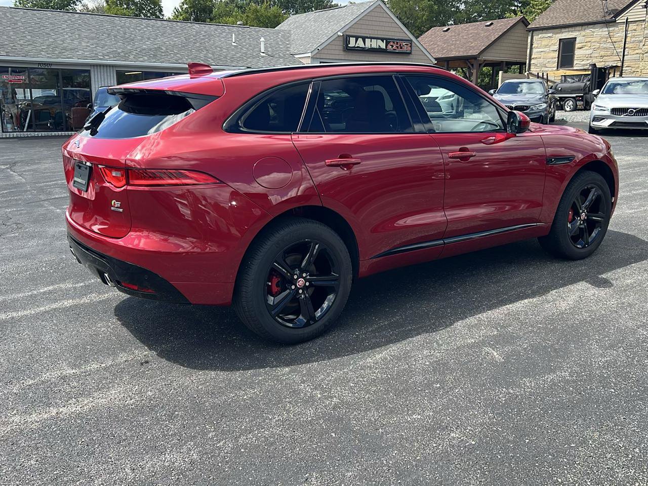 Used 2018 Jaguar F-PACE S AWD/4WD image 5