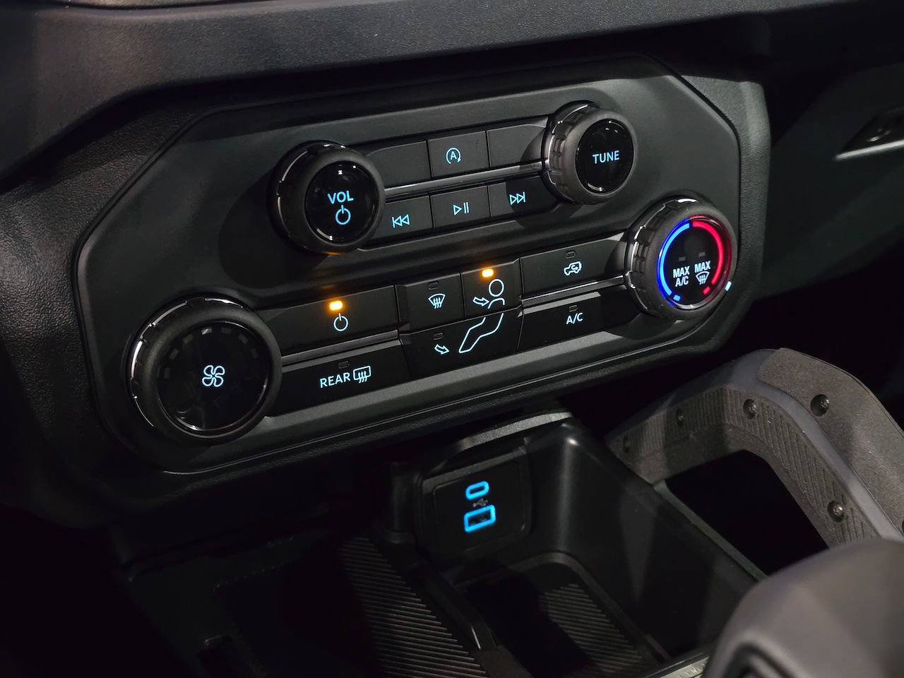 New 2025 Ford Bronco Badlands AWD/4WD image 26