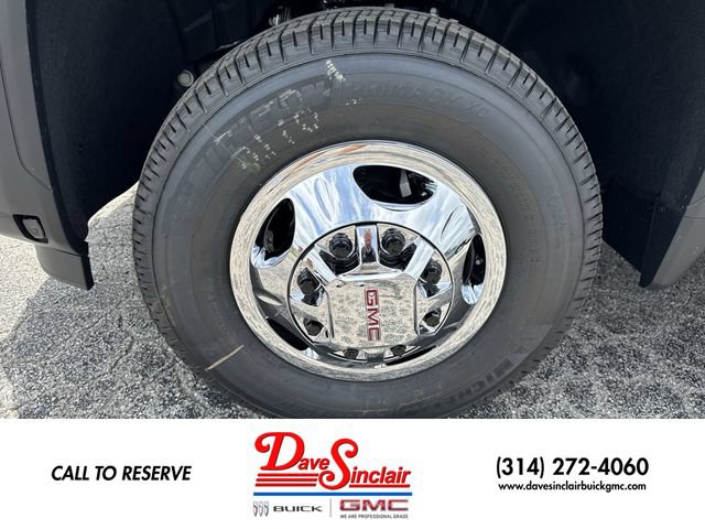 New 2026 GMC Sierra 3500 SLT w/ SLT Convenience Package AWD/4WD image 18