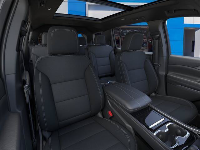 New 2027 Chevrolet Traverse LT w/ Sun and Wheel Package FWD image 16