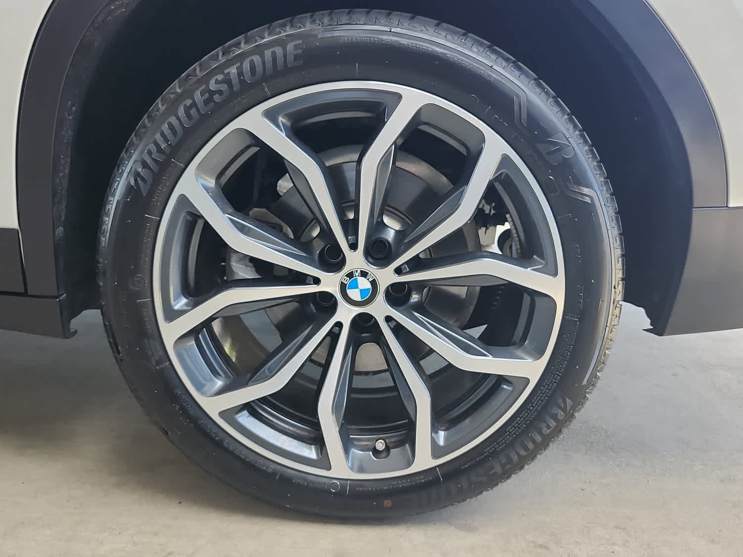 Used 2025 BMW X4 xDrive30i w/ Premium Package AWD/4WD image 10