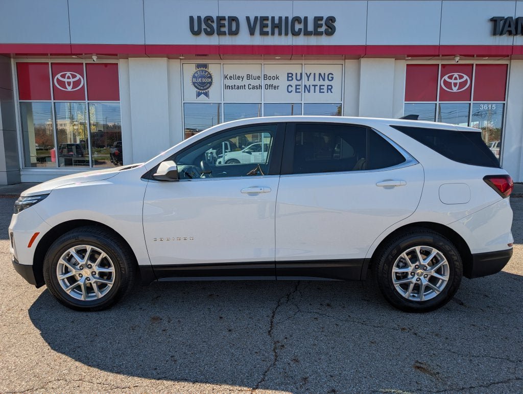 Used 2024 Chevrolet Equinox LT AWD/4WD image 4