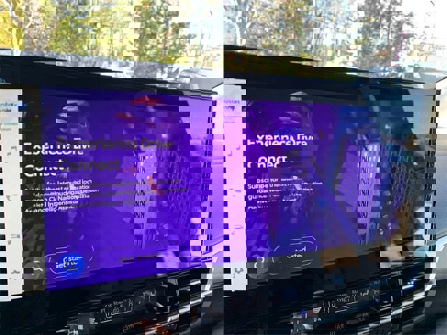 New 2026 Toyota Sienna XLE image 23