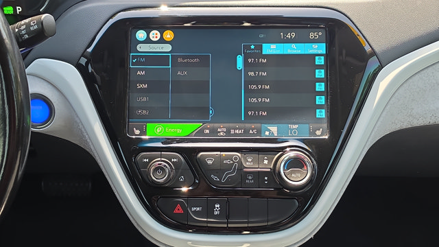 Used 2020 Chevrolet Bolt Premier w/ Infotainment Package FWD image 21