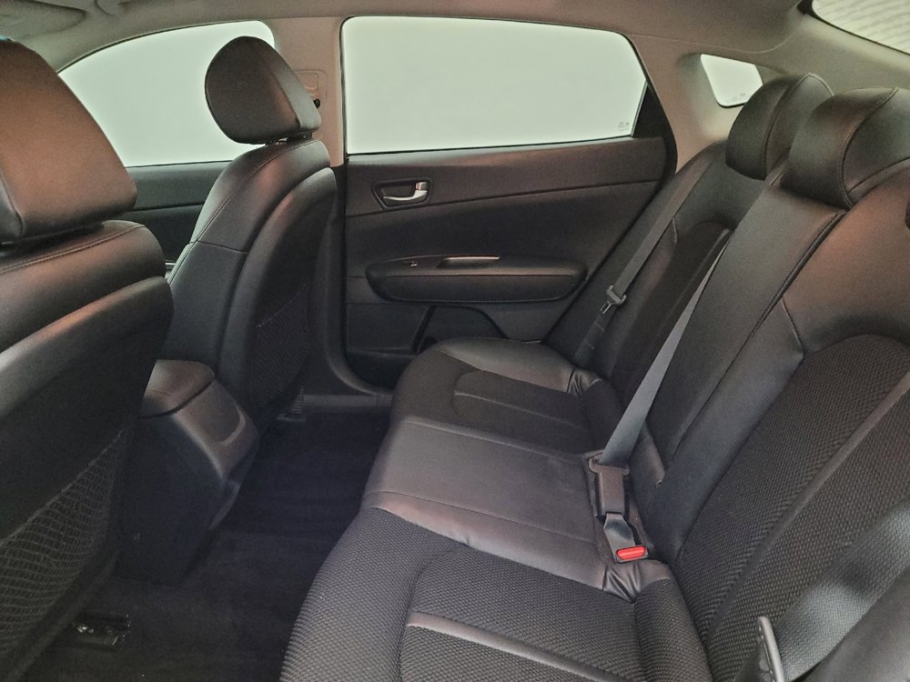 Used 2019 Kia Optima S image 18