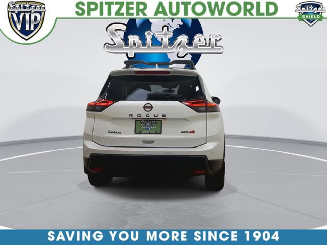 Used 2025 Nissan Rogue SV AWD/4WD image 2