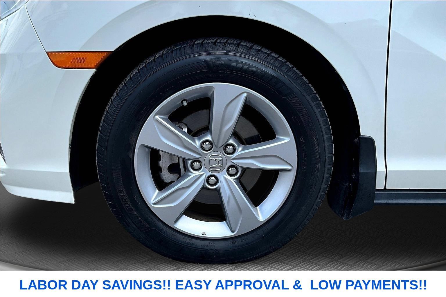 Used 2018 Honda Odyssey EX image 28