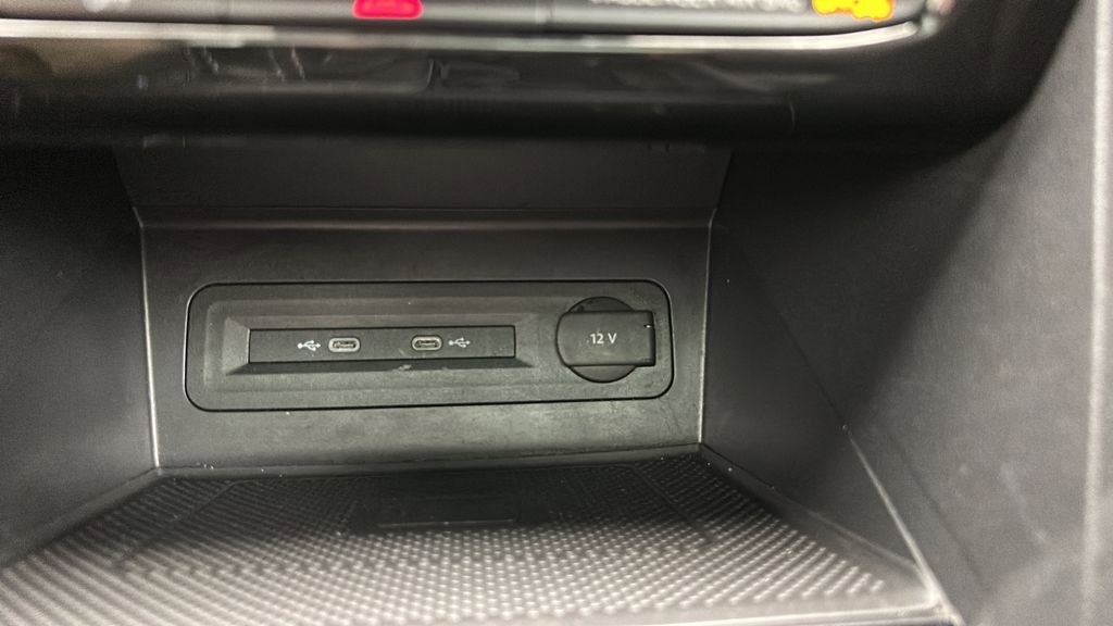 Used 2022 Volkswagen Atlas Cross Sport SEL AWD/4WD image 26