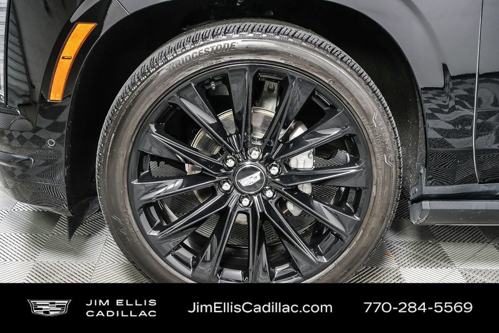 Used 2025 Cadillac Escalade Sport Platinum w/ LPO, ONYX Package image 43