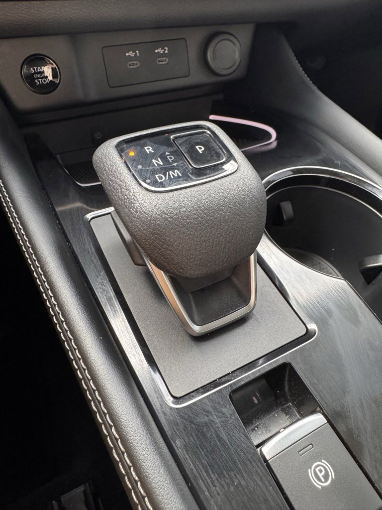 Used 2025 Nissan Rogue Platinum w/ Platinum Premium Package image 25