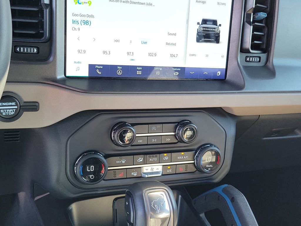 Certified 2024 Ford Bronco Wildtrak image 28