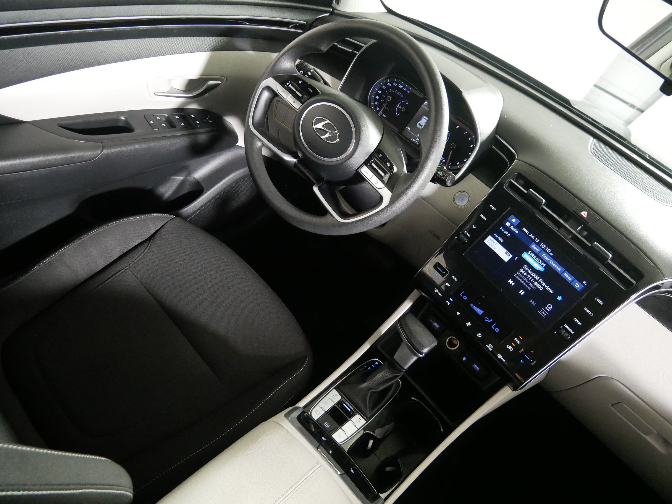 Used 2024 Hyundai Tucson SEL AWD/4WD image 9