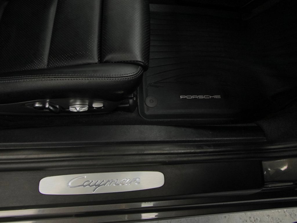 Used 2018 Porsche 718 Cayman RWD image 27