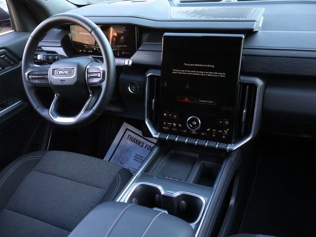 Used 2025 GMC Acadia Elevation image 17