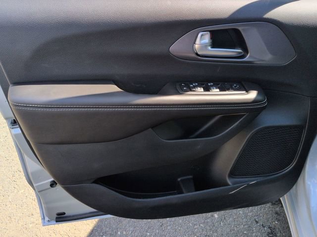 New 2026 Chrysler Voyager LX image 19