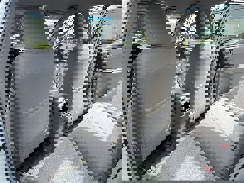 Used 2017 Toyota Camry LE image 29