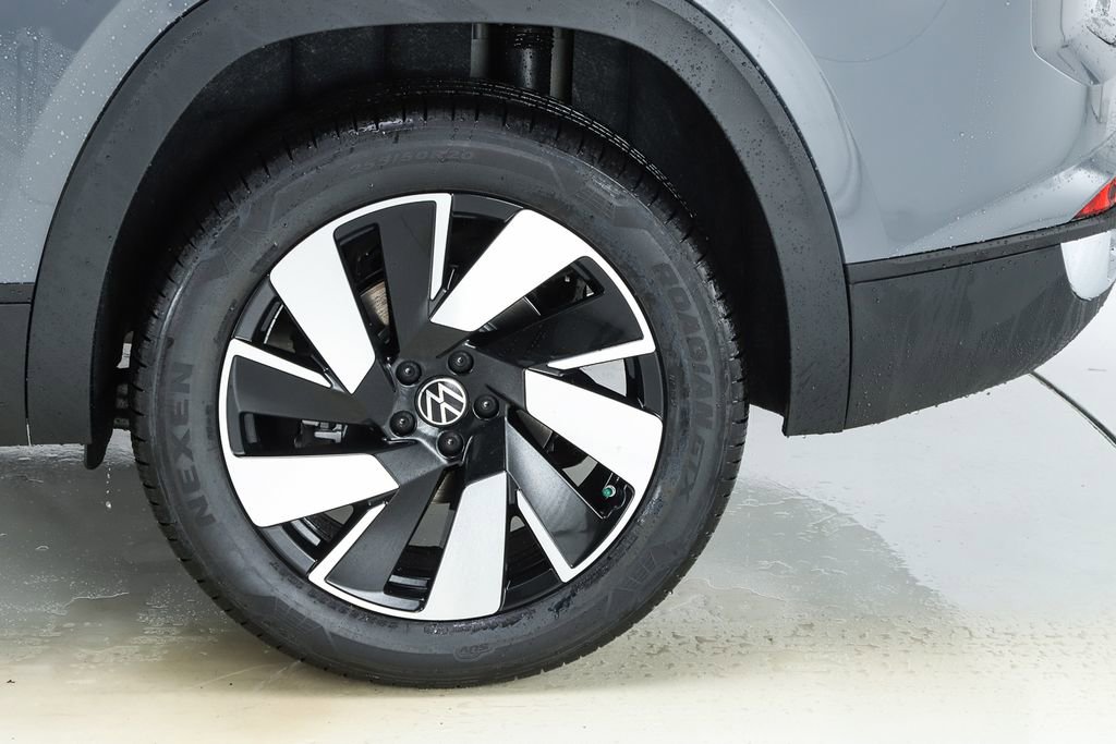 New 2026 Volkswagen Atlas Cross Sport SE image 6