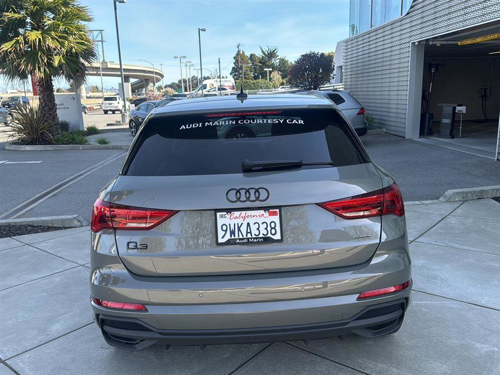 Used 2025 Audi Q3 2.0T Premium w/ Convenience Package image 7