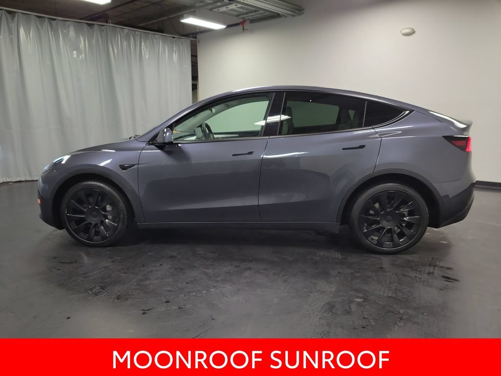 Used 2023 Tesla Model Y Long Range AWD/4WD image 5