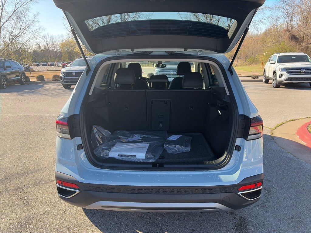 New 2026 Volkswagen Taos SEL AWD/4WD image 6